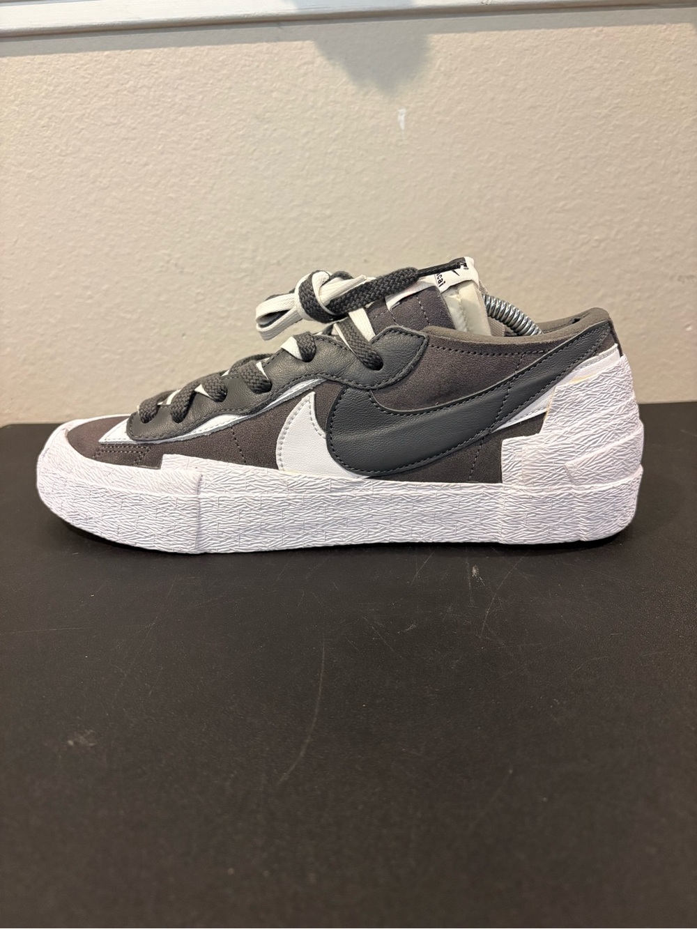 Nike Blazer Low x Sacai Iron Grey Men's Size 10 Fast Shipping - Picture 2 of 9